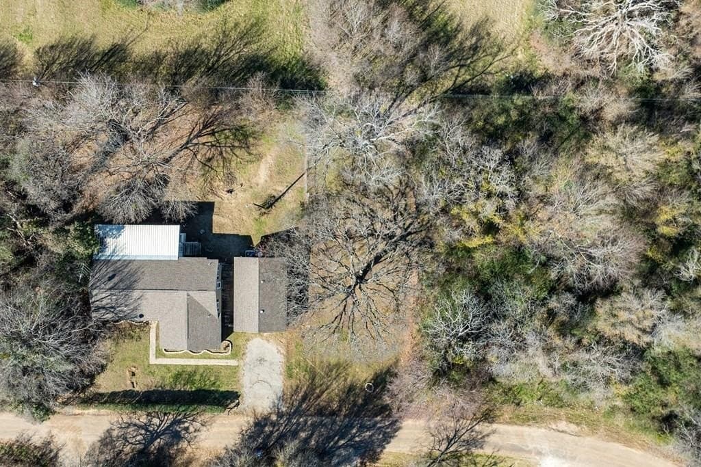 0.19 acres in Henderson County - photo 4
