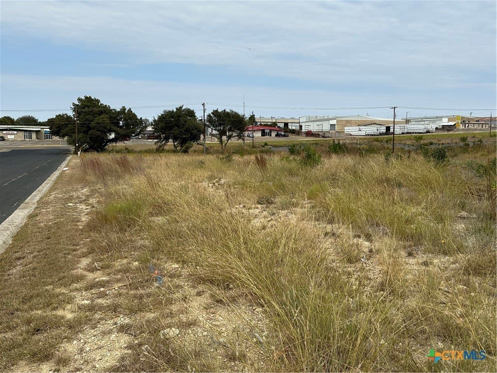 10.56 acres in Bell County - photo 4