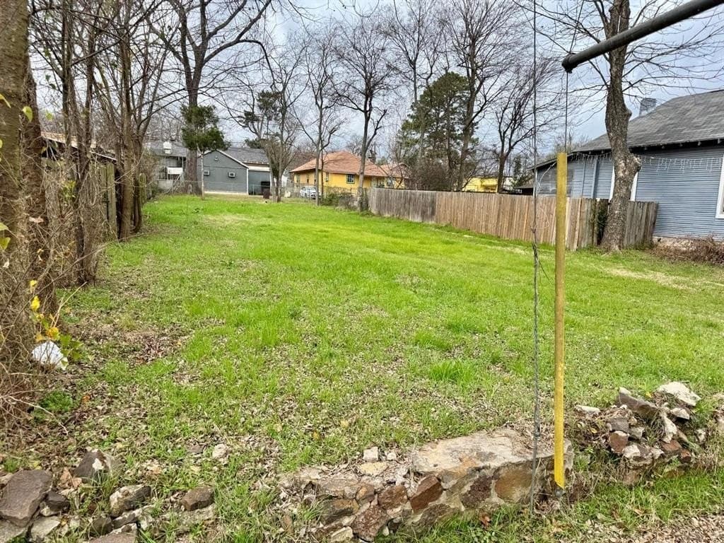 0.17 acres in Smith County - photo 3