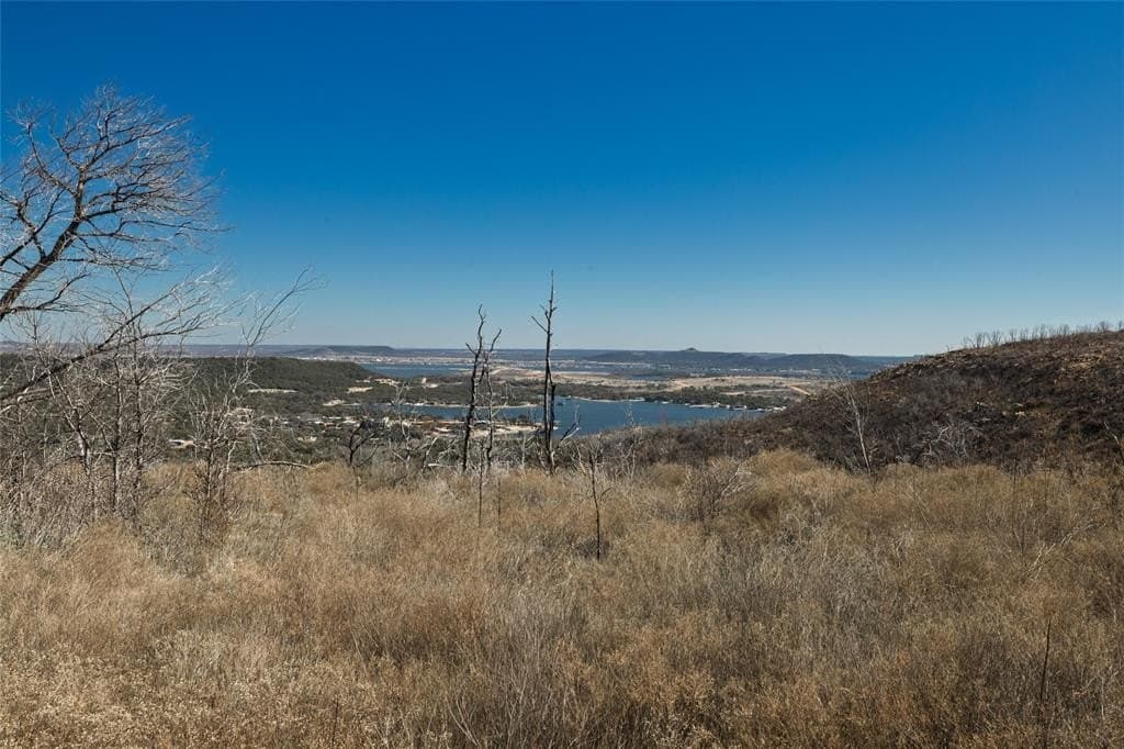 320 acres in Palo Pinto County - photo 2