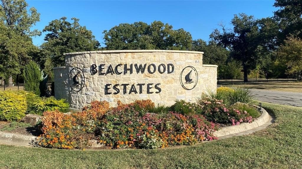 0.12 acres in Henderson County - photo 4