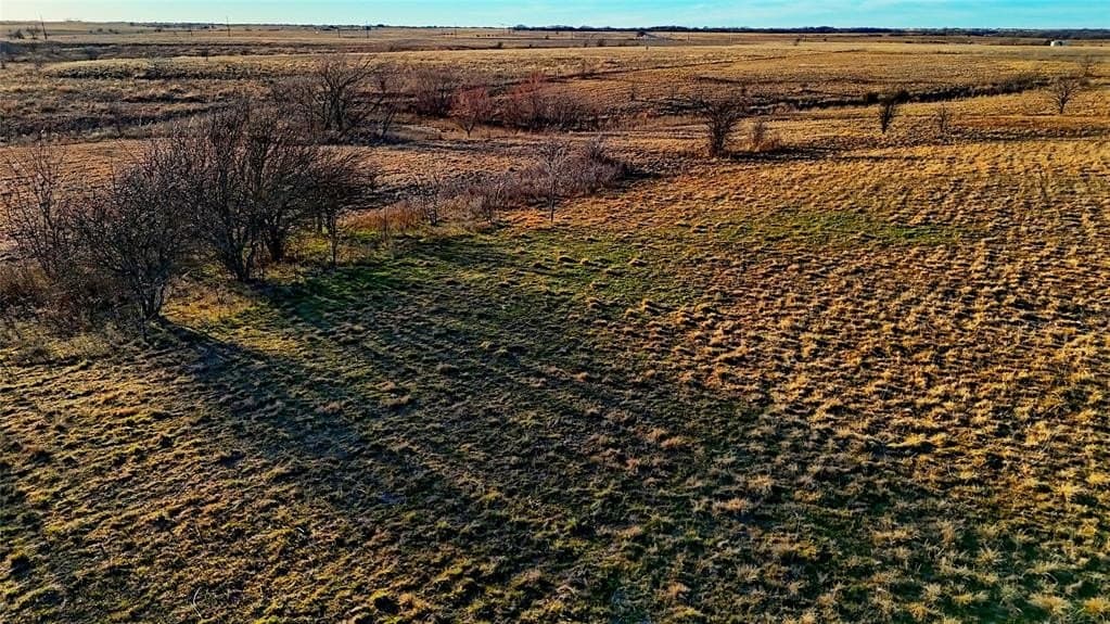 10.01 acres in Montague County - photo 15