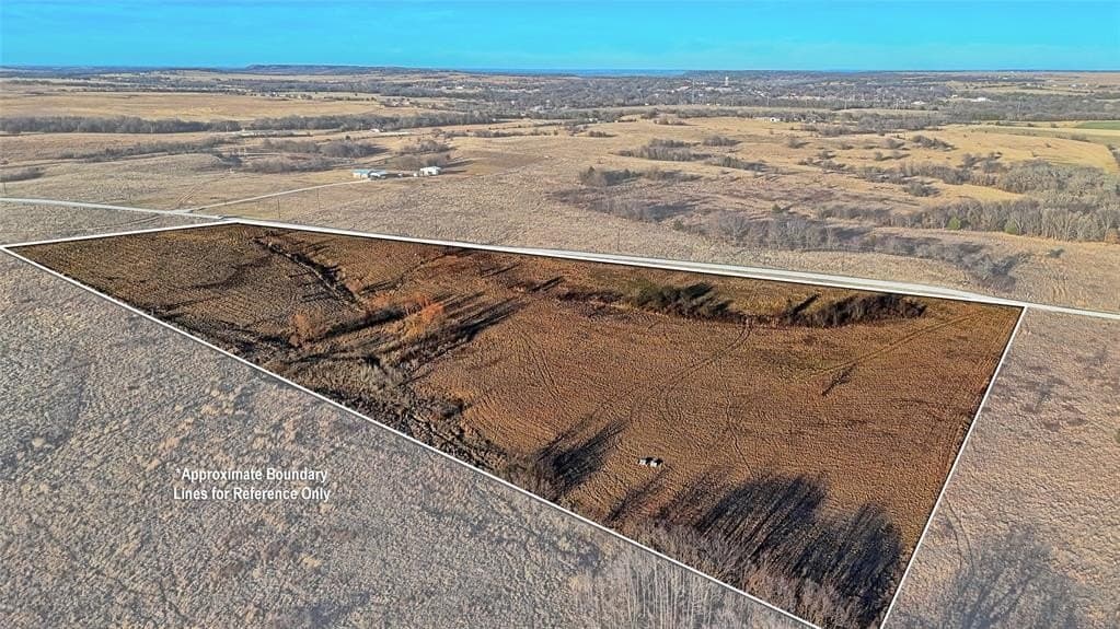 10.01 acres in Montague County - photo 4