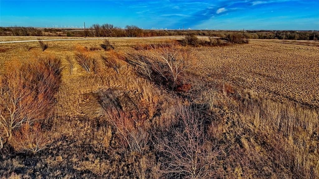 10.01 acres in Montague County - photo 12