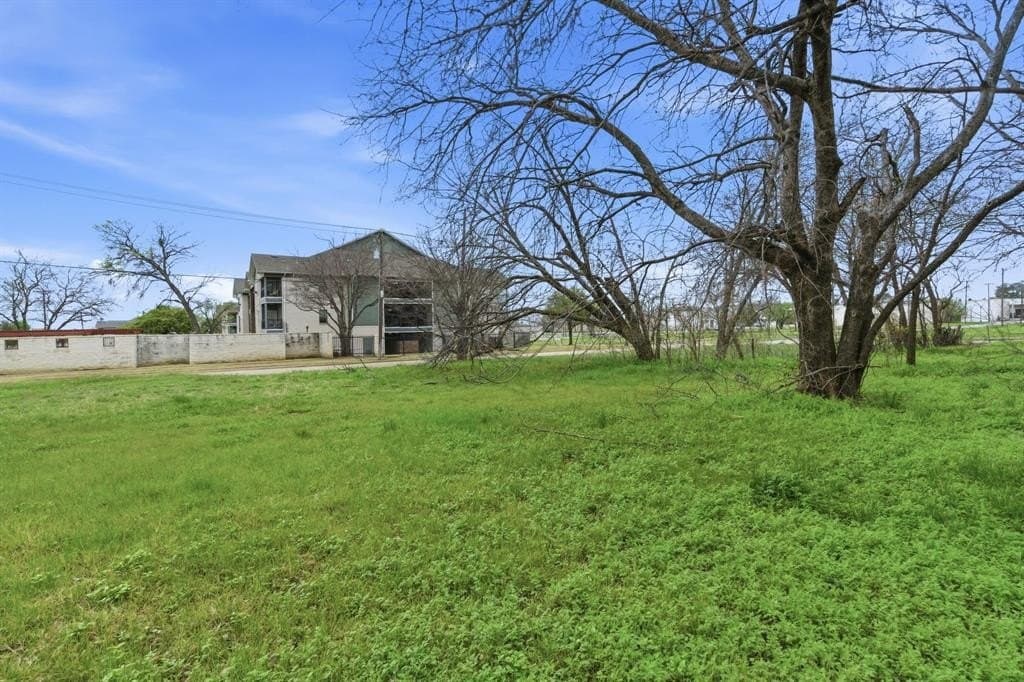 0.05 acres in Tarrant County - photo 13