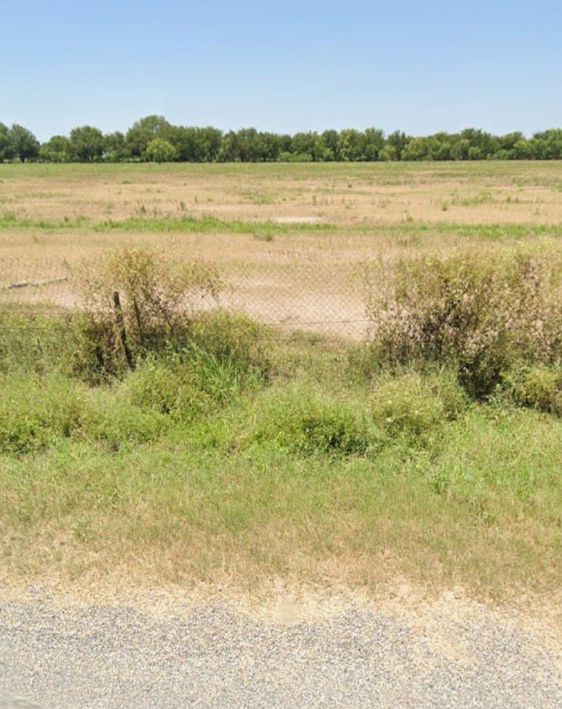 10 acres in Maverick County - photo 4