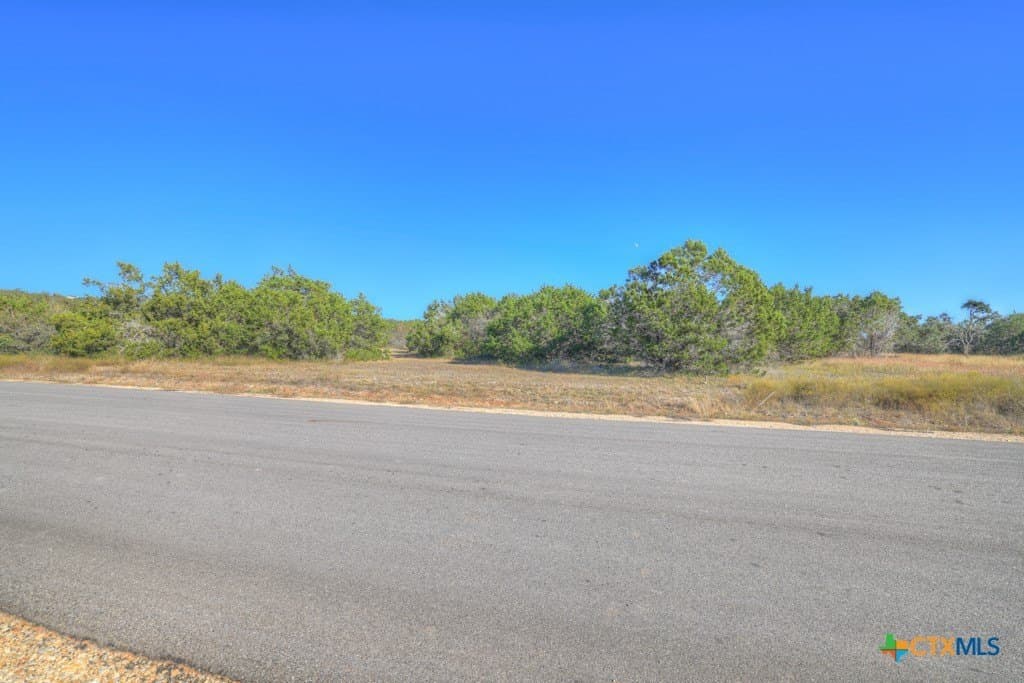 3.09 acres in Comal County - photo 16