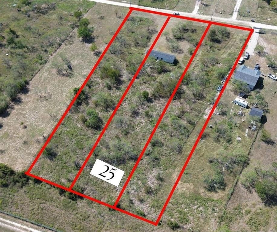 1.11 acres in Navarro County - photo 2