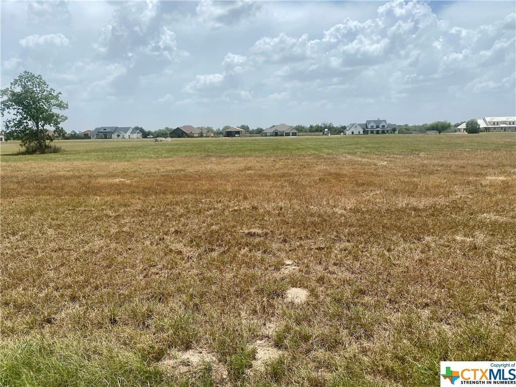 1.14 acres in Victoria County - photo 2