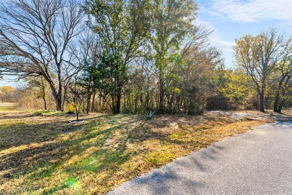 2.04 acres in Tarrant County - photo 4