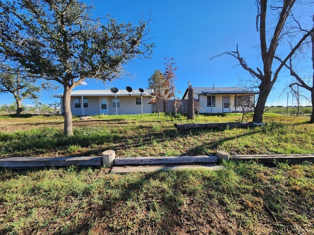 40 acres in Midland County - photo 40
