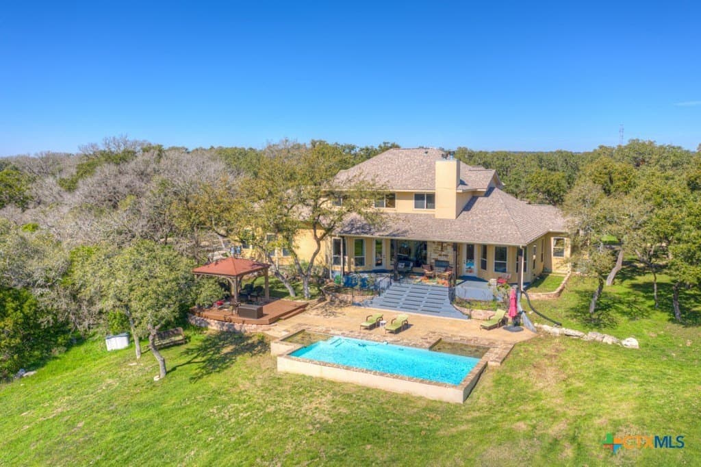 10 acres in Comal County - photo 44