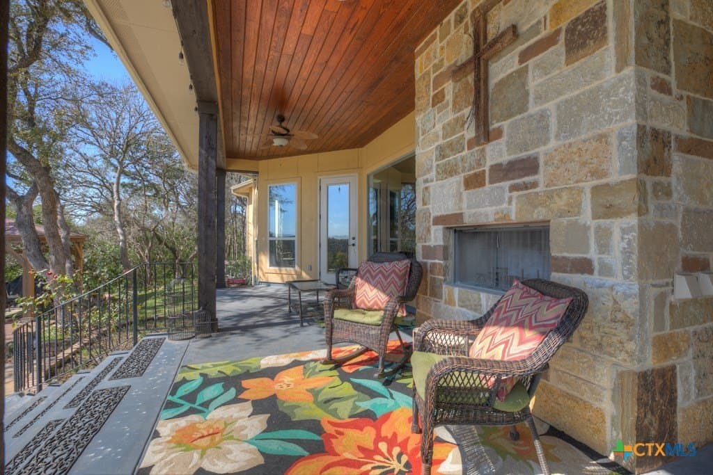 10 acres in Comal County - photo 40