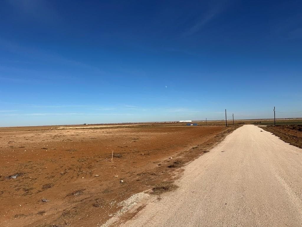 10.16 acres in Gaines County - photo 2