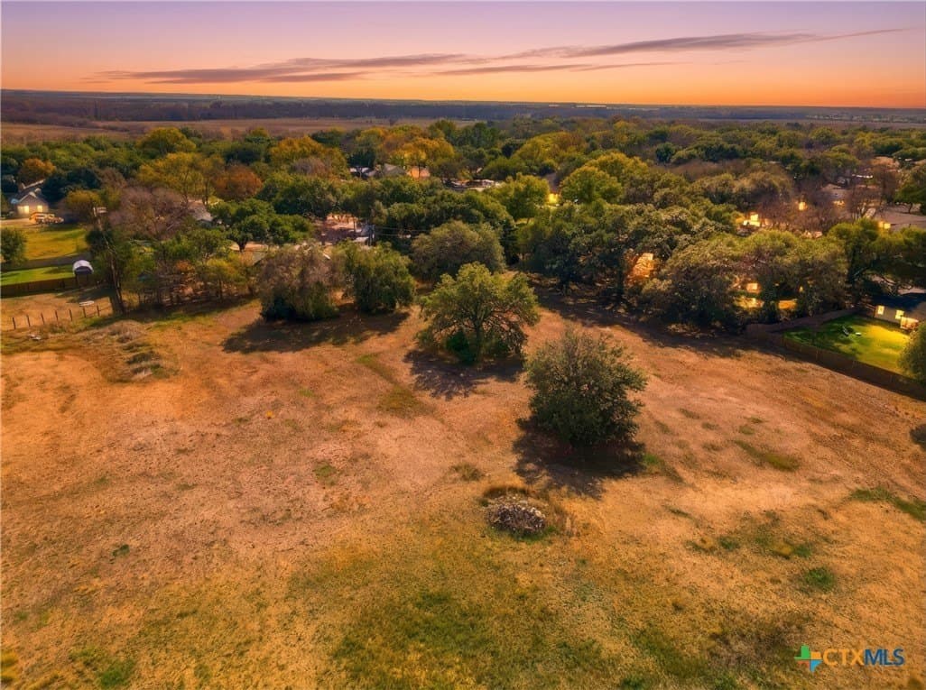 5.79 acres in Gonzales County - photo 2