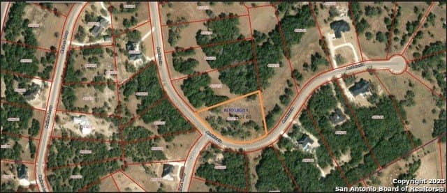 1.98 acres in Comal County - photo 2