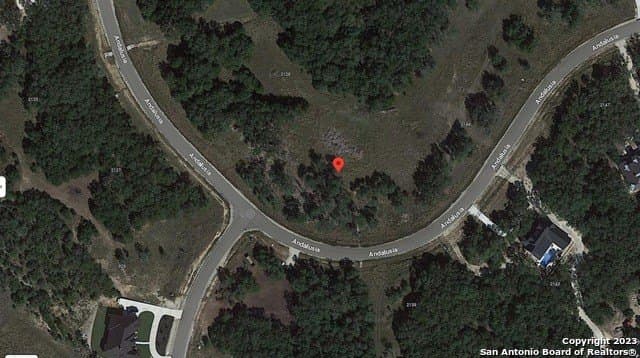 1.98 acres in Comal County - photo 4