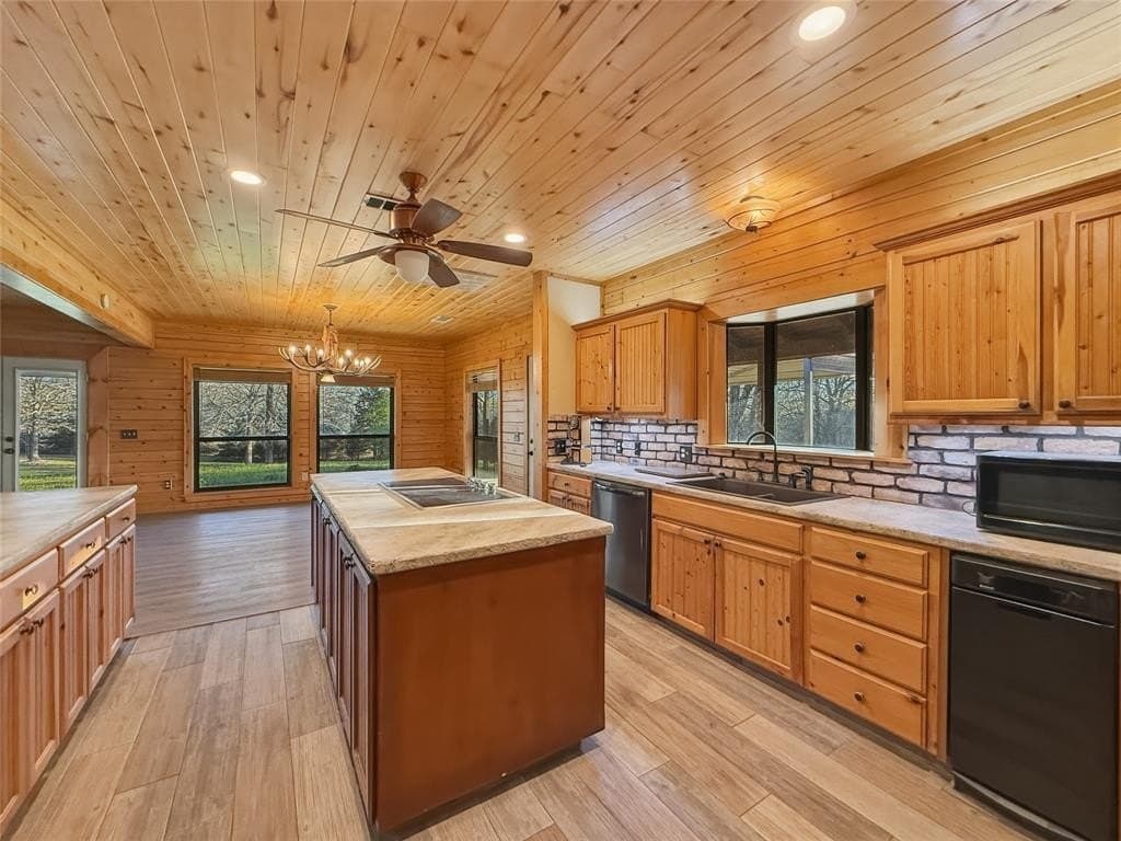 100 acres in Van Zandt County - photo 5