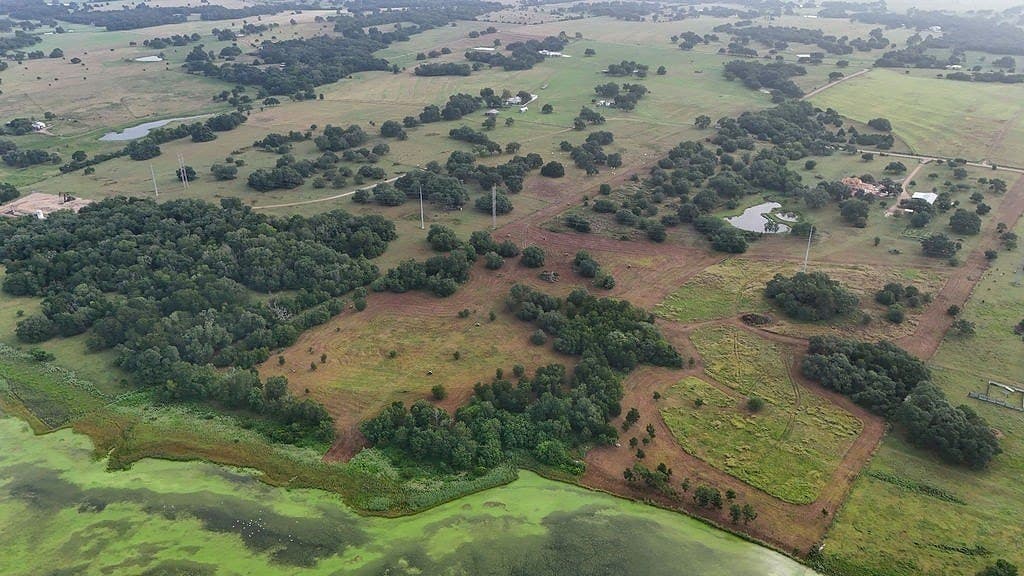 16.02 acres in Fayette County - photo 7