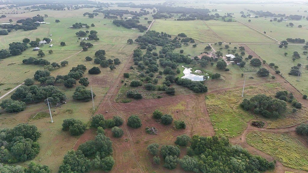 16.02 acres in Fayette County - photo 9