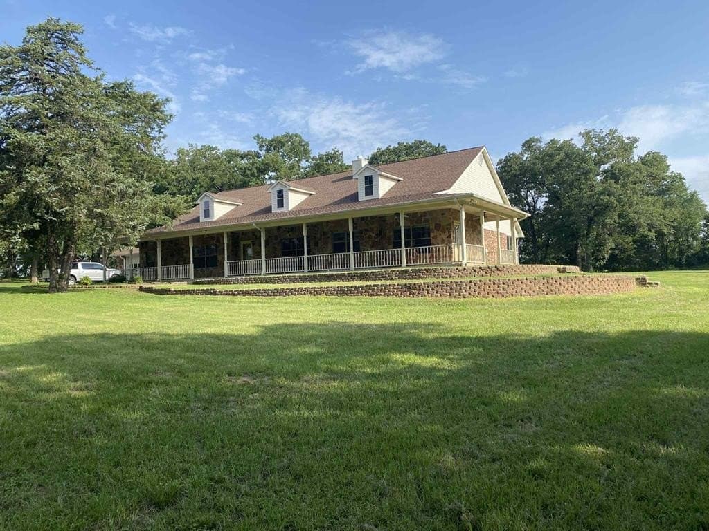 5304 Cedar Creek Dr
