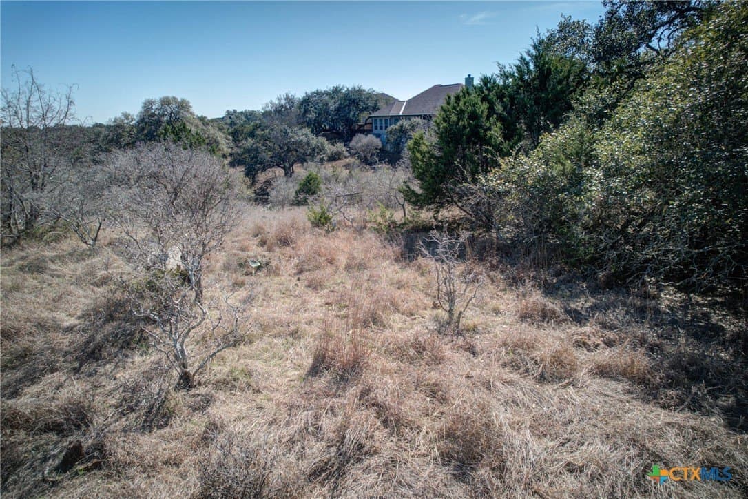 2 acres in Comal County - photo 7