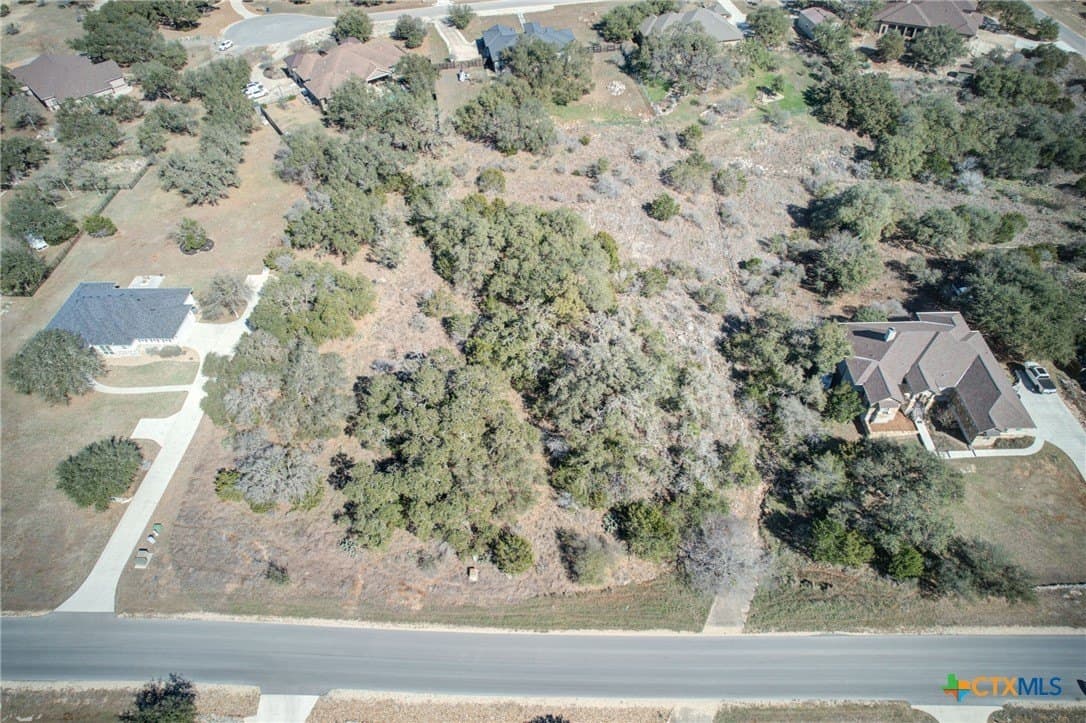 2 acres in Comal County - photo 2