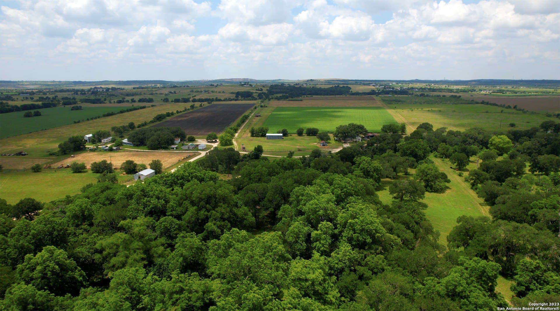 135.6 acres in Comal County - photo 3