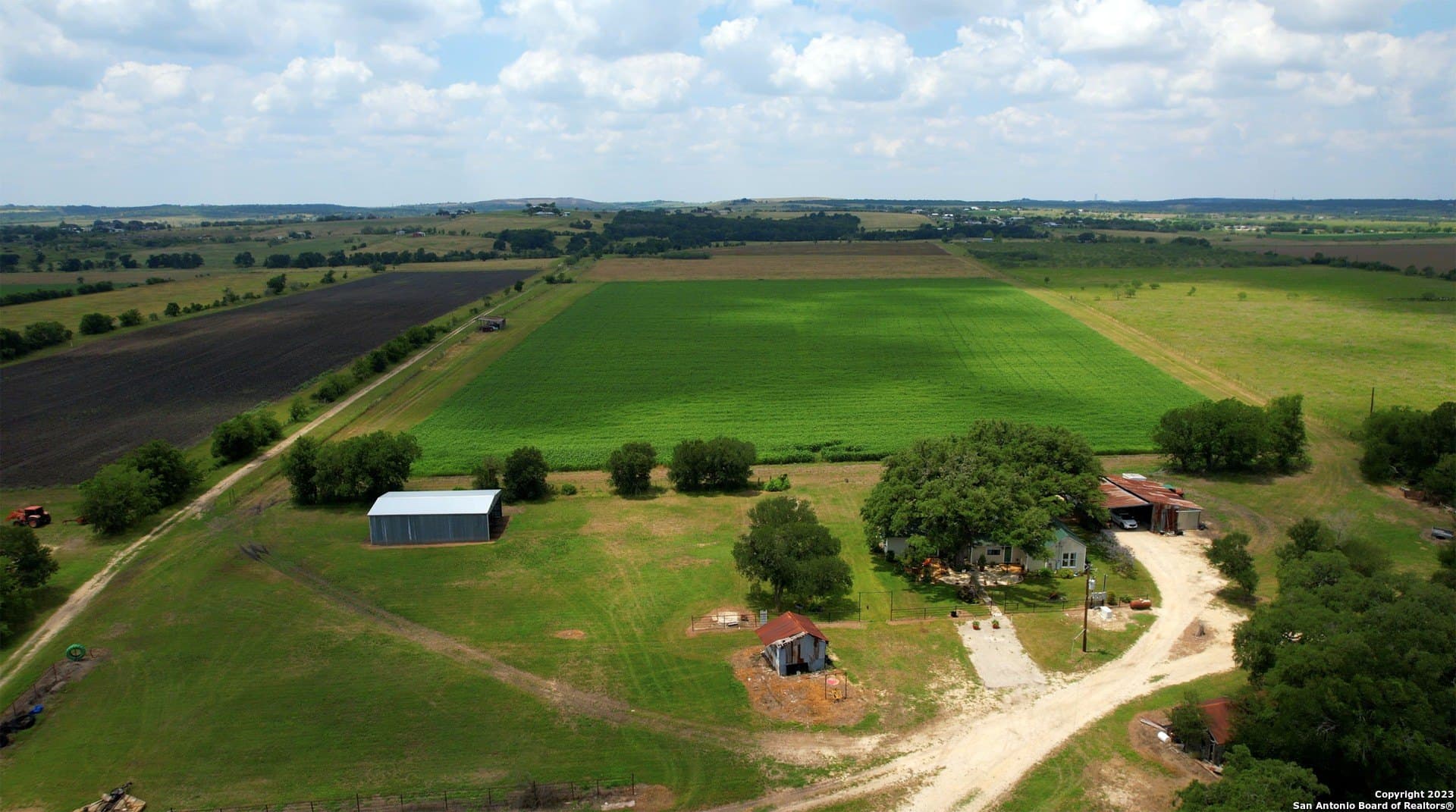 135.6 acres in Comal County - photo 2