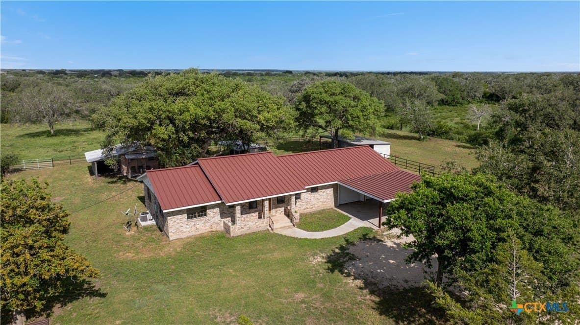31.78 acres in Goliad County - photo 5