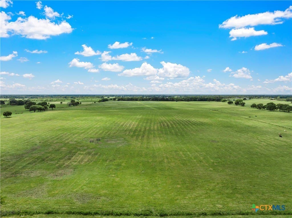 187.62 acres in Hill County - photo 15