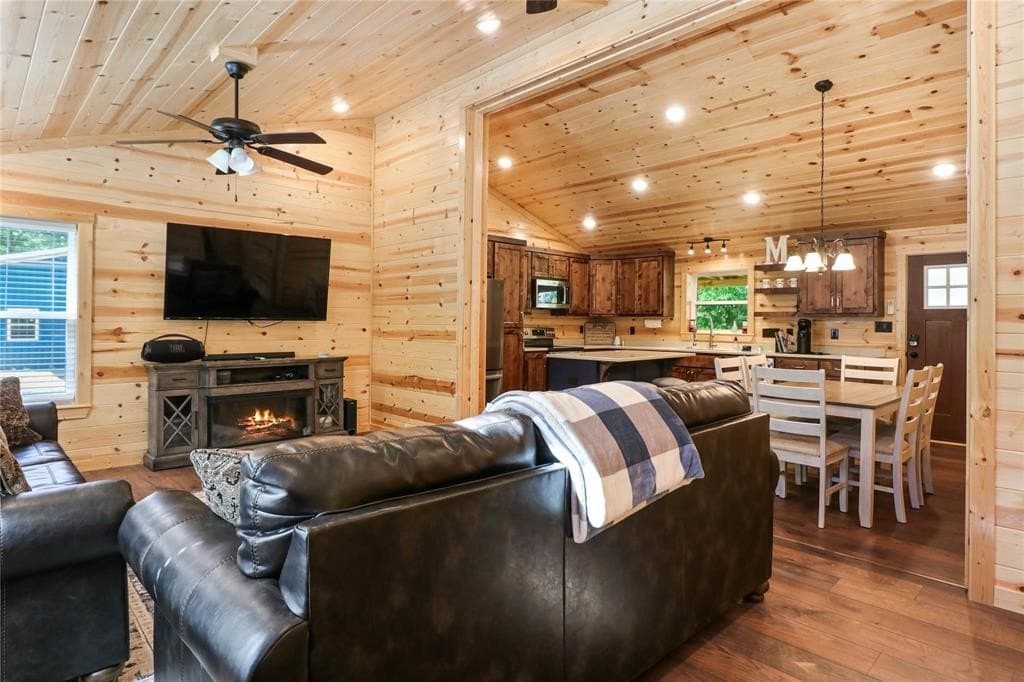 12.5 acres in Anderson County - photo 4