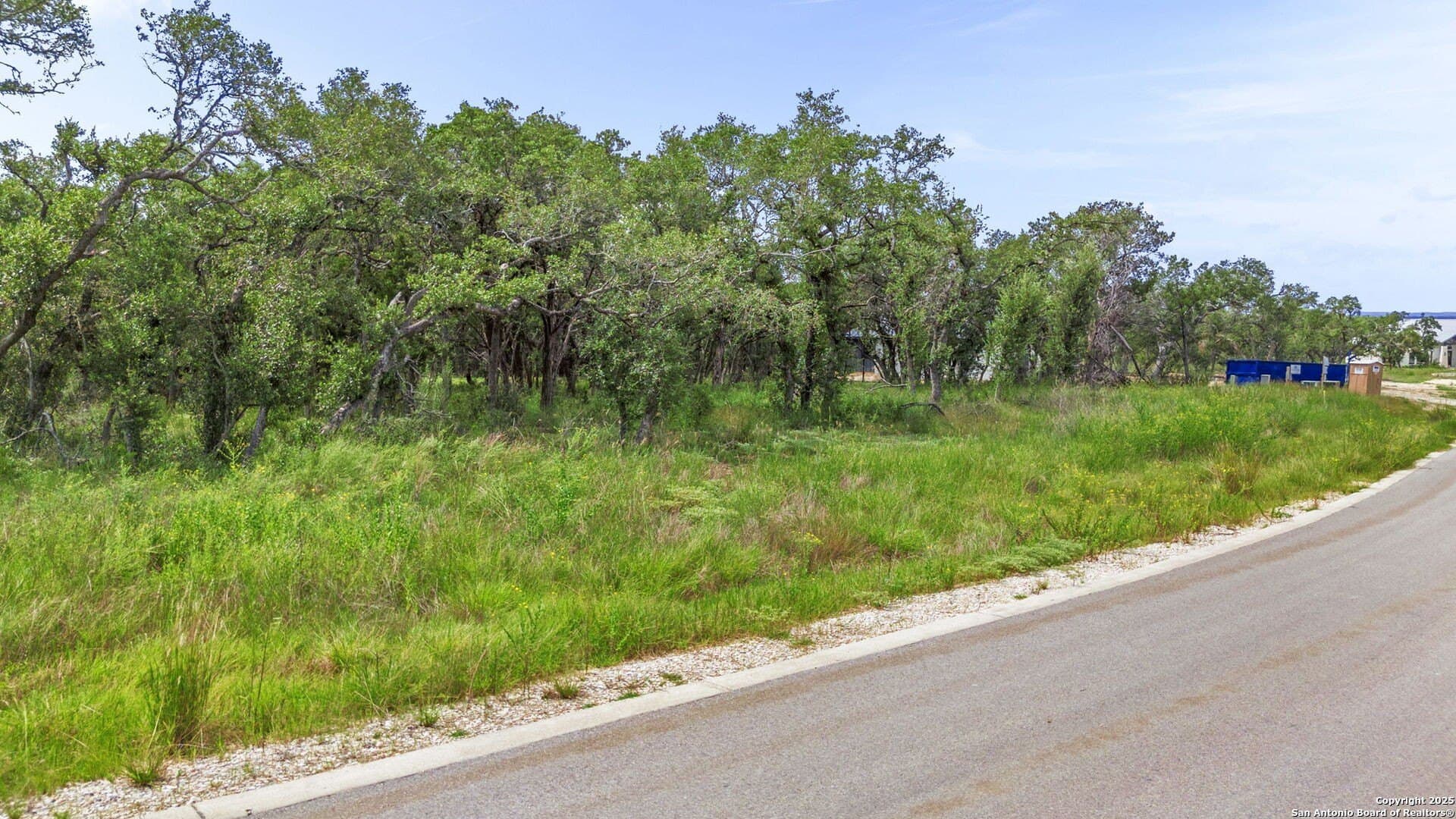 1.01 acres in Comal County - photo 3