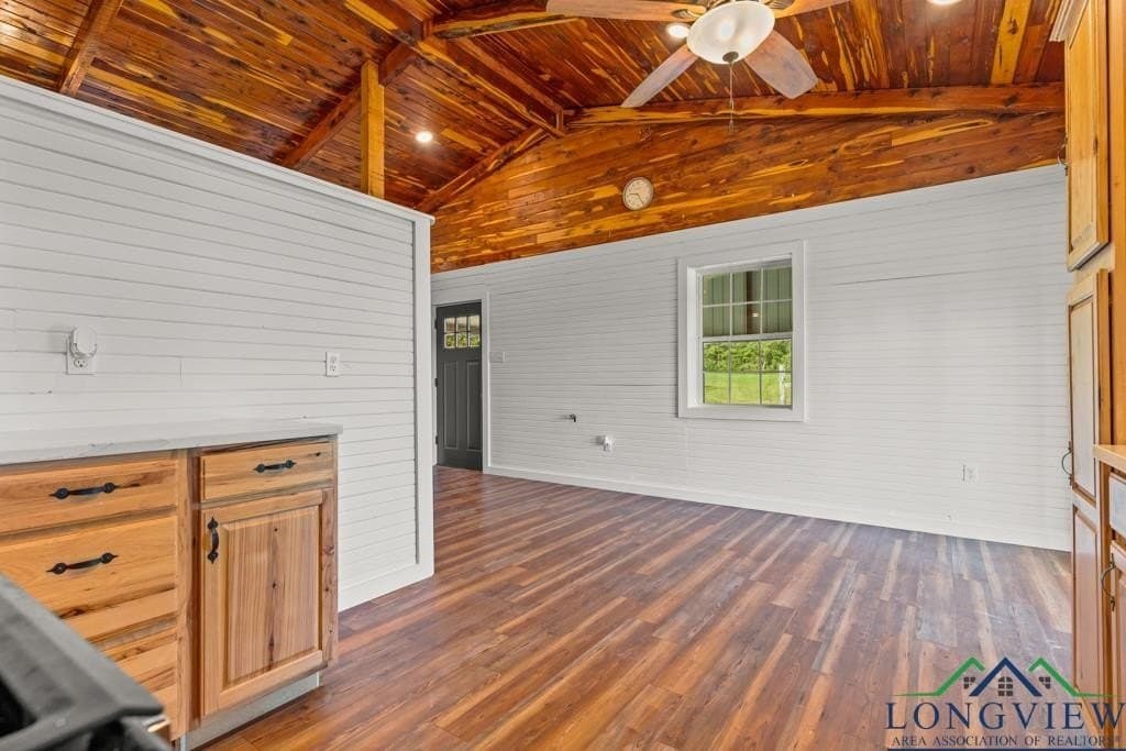 20 acres in Upshur County - photo 9