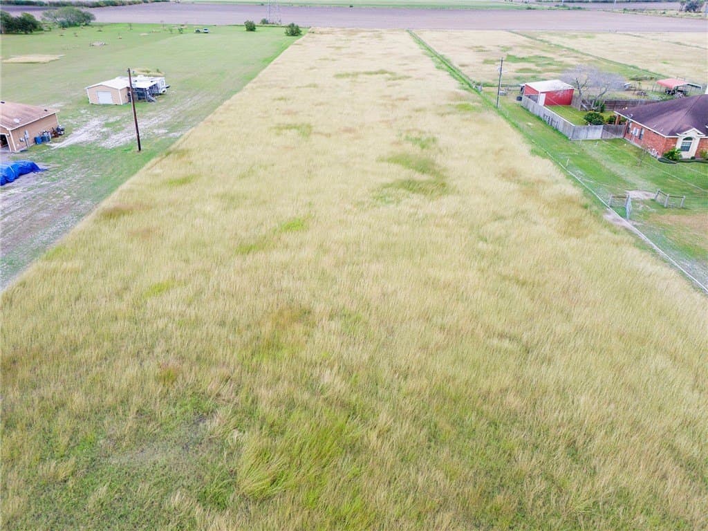 4.08 acres in Nueces County - photo 8
