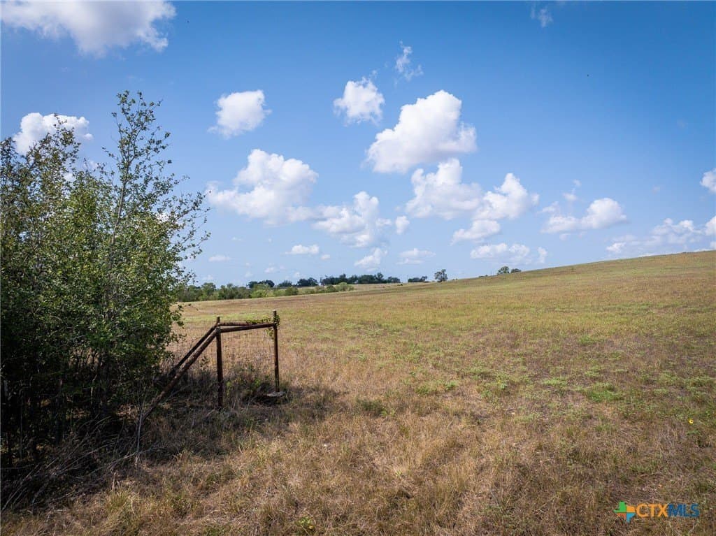 21.47 acres in Guadalupe County - photo 19