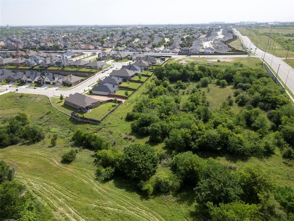 4.97 acres in Tarrant County - photo 5