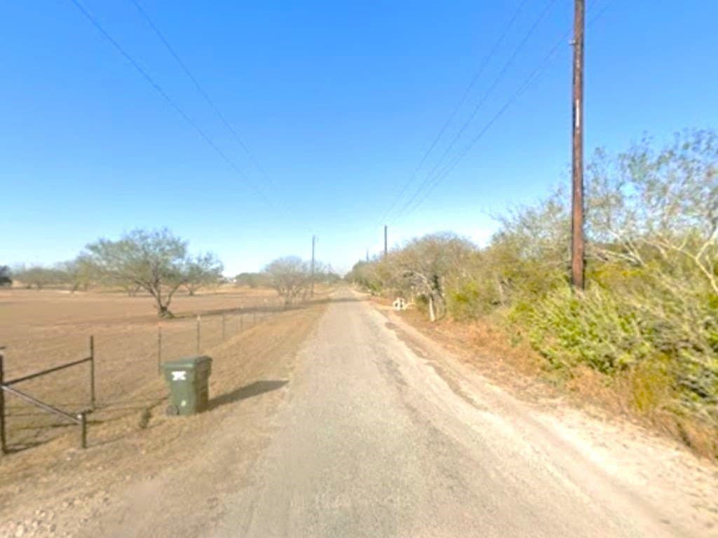 1.49 acres in Jim Wells County - photo 2