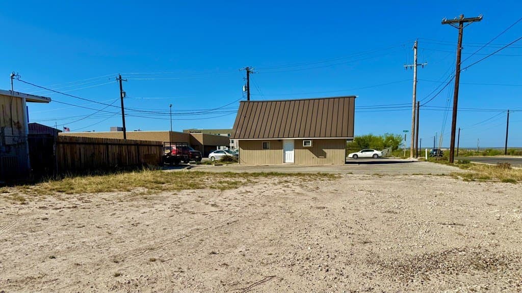 10,500 acres in Val Verde County - photo 5