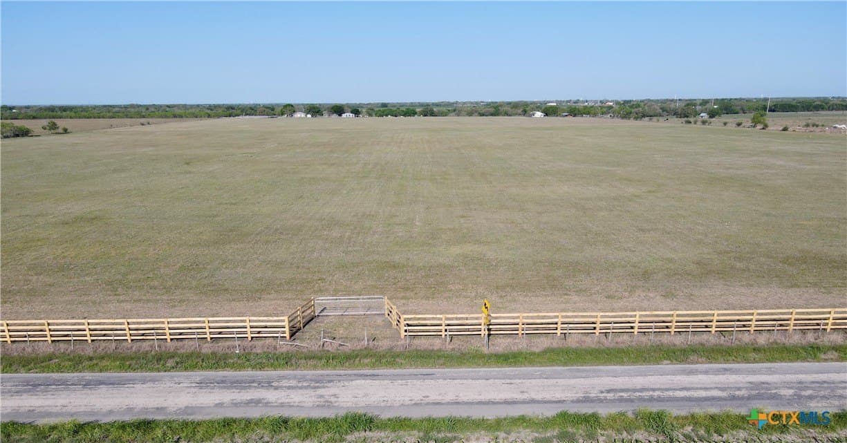 2.95 acres in Guadalupe County - photo 2