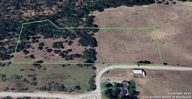 10.02 acres in Guadalupe County - photo 4