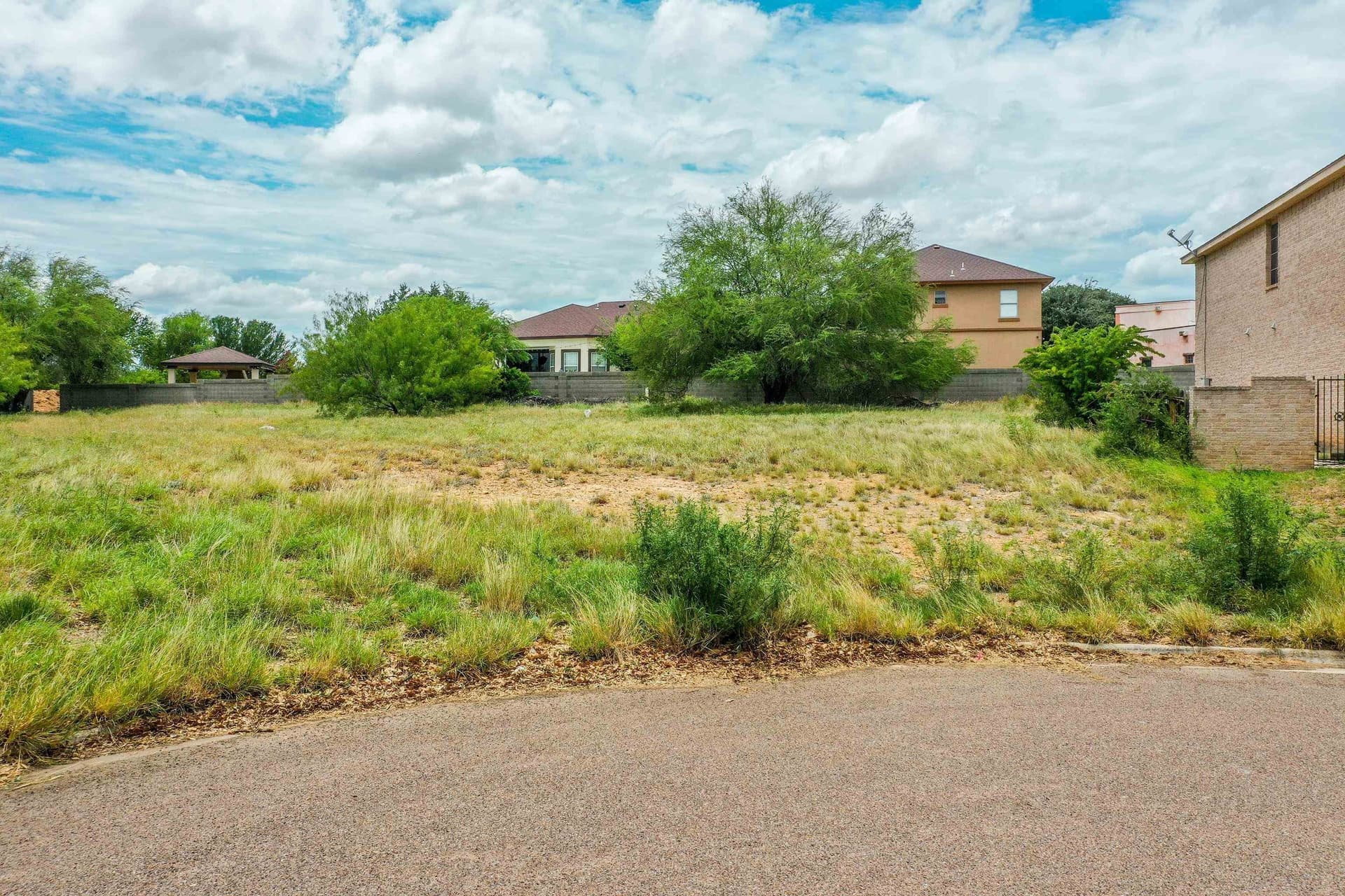 410 Starling Creek Lp