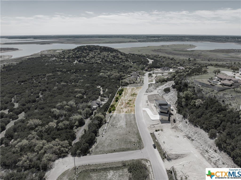 1.69 acres in Bell County - photo 4