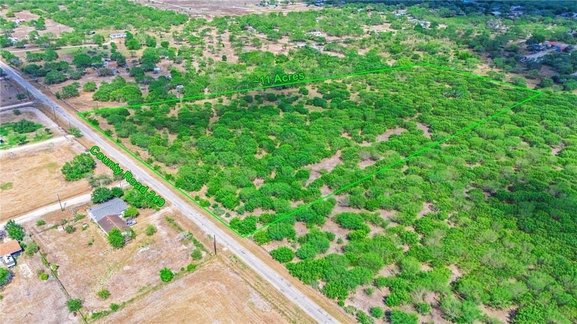 11 acres in San Patricio County - photo 2