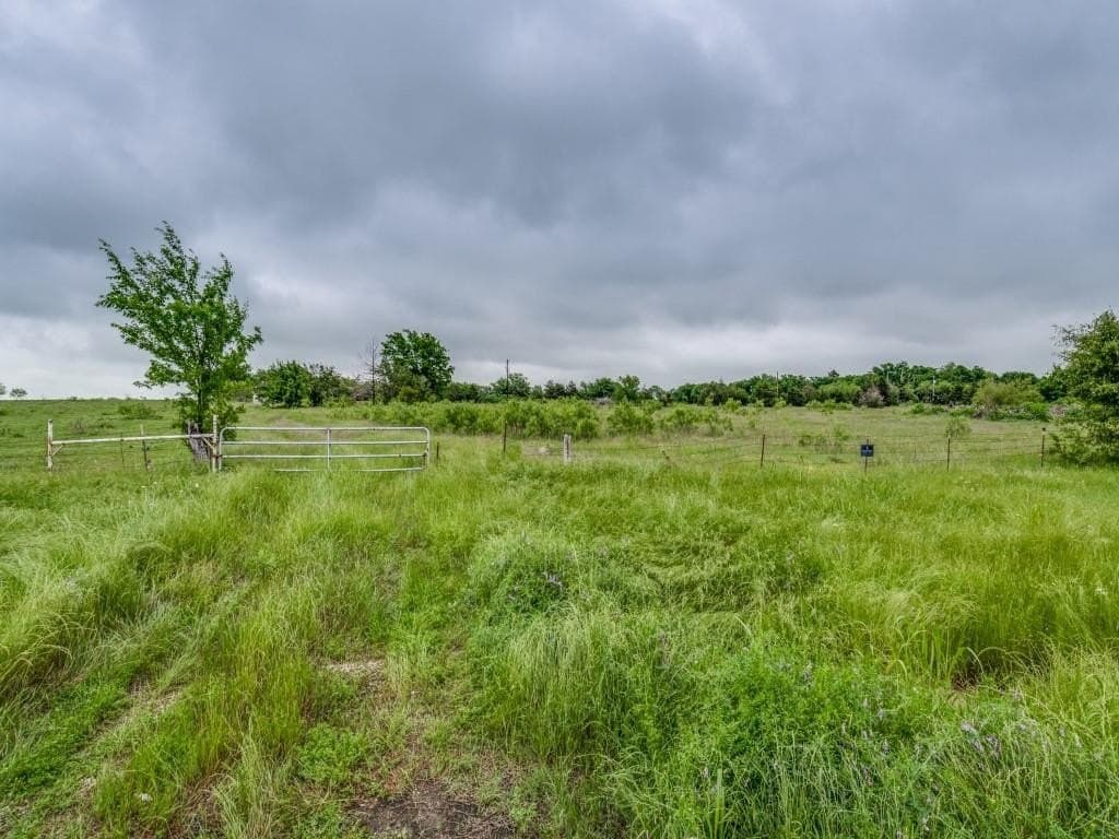 23.57 acres in Hunt County - photo 8
