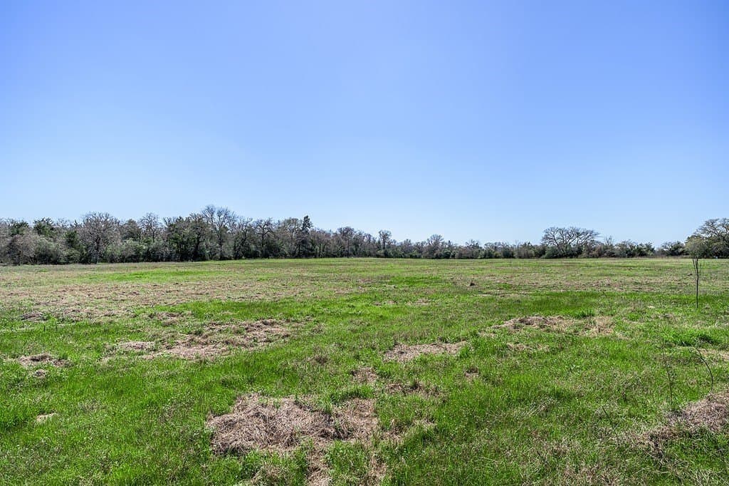4.42 acres in Fayette County - photo 9
