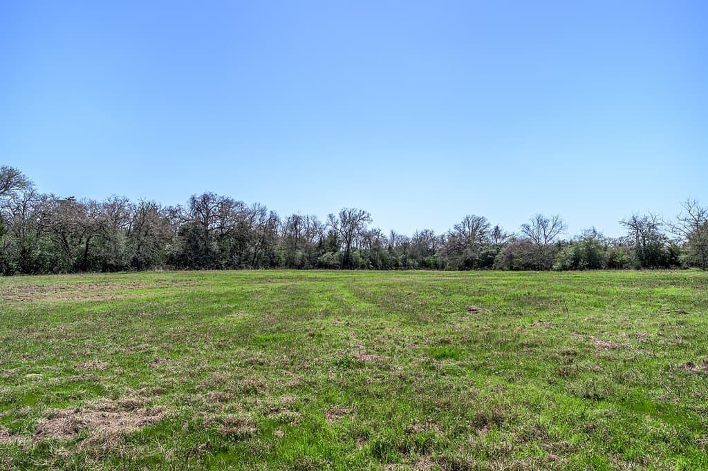 4.42 acres in Fayette County - photo 5