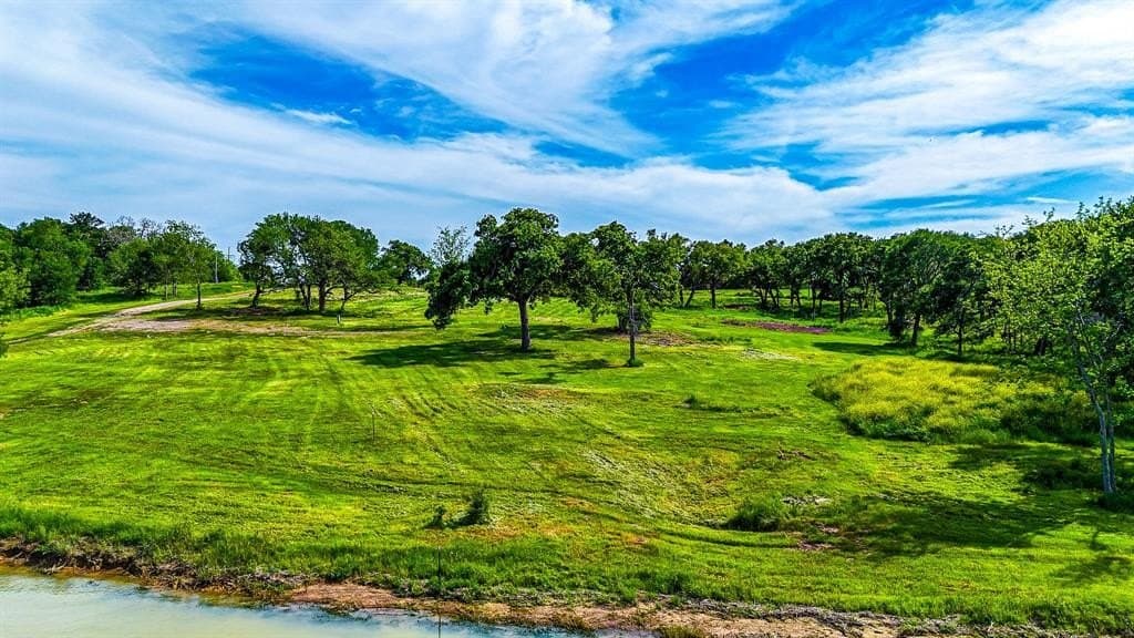 1.1 acres in Navarro County - photo 14