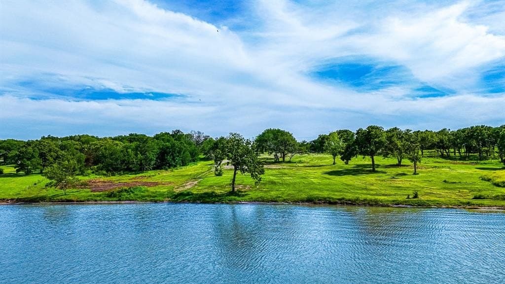 1.1 acres in Navarro County - photo 12
