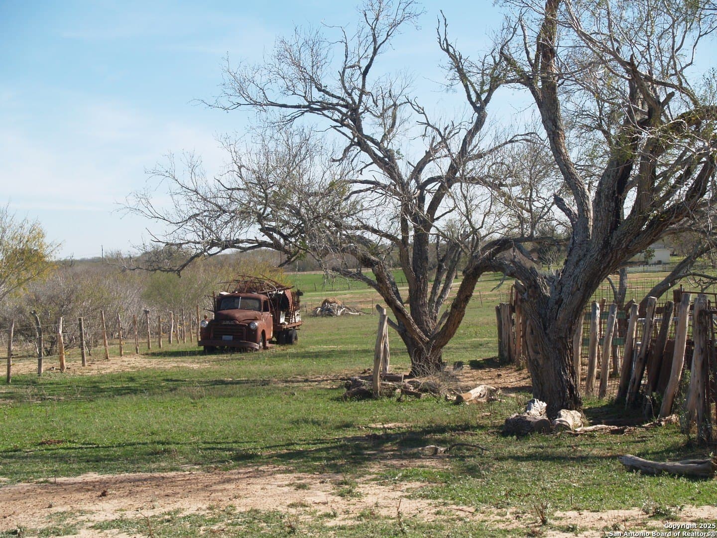 30 acres in Guadalupe County - photo 6